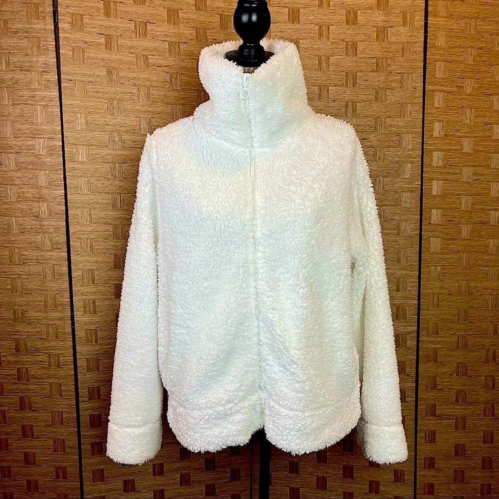 LOVE LIFE LIVE White Sherpa Jacket, Large